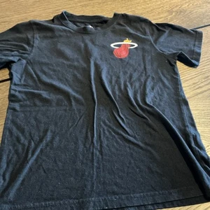 NBA Youth Miami Heat Logo S/S T-Shirt-Black, Medium 10/12 - Picture 1 of 15