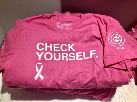 Chicago Cubs Breast Cancer Awareness Pink Out T-Shirt Jersey Size XL SGA 5/8/22 Cover