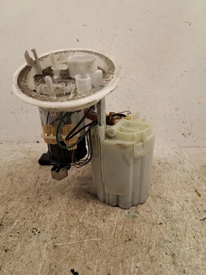 Bomba de combustible 2010 A5 Audi Sku#3946123 Foto 1 de 4