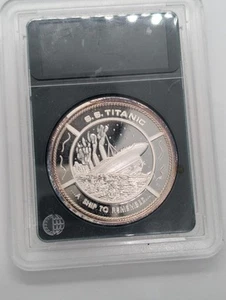 S.S. Titanic Proof Medallion - A Ship to Remember - .999 silver 100mil Plated - Picture 1 of 2