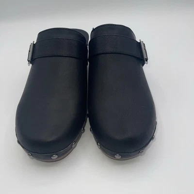 Tamancos de couro sintético preto Mia Novi, tamanho EUA 8, M slip-on com saltos robustos - Imagem 1 de 4