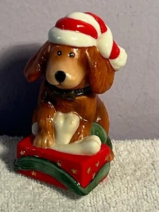 Hinged porcelain Christmas Figurine Dog in santa hat & dog bones EX8336 - Picture 1 of 7