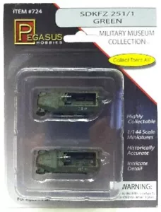 Pegasus 1/144 SdKfz 251/1 Halftrack Green Camouflage 2 Assembled PGS724 - Picture 1 of 1