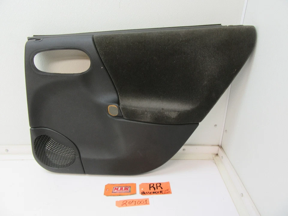 PANEL PUERTA DERECHA RR TRASERO PASAJERO INTERIOR COCHE 00 SATURN SERIE L SEDAN Foto 1 de 4