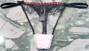 NEW Victoria Secret Very Sexy Heart Embroidered Adjustable Thong - Black - XL - Picture 1 of 6