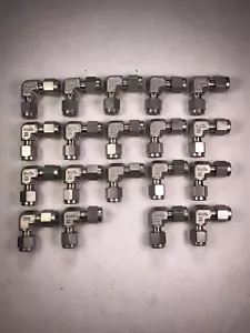 Lot 19 Swagelok Stainless 3/16" X 3/16" Tube Union Elbow NEW O1 - Picture 1 of 4