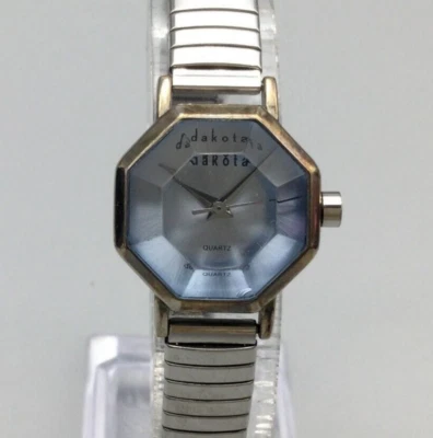 Reloj Dakota Mujer 23mm Tono Plateado Octágono Cristal Facetado Elástico Batería Nueva Foto 1 de 4