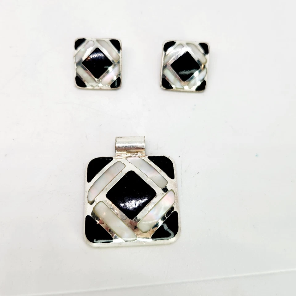Vtg Faux Onyx Enamel Mother Of Pearl Inlay Geometric Pendant Earrings Set   - Image 1 of 4