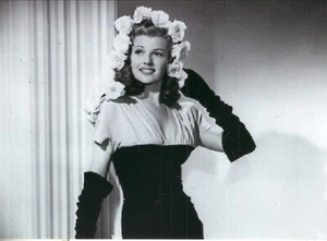 Rita Hayworth--Foto brillante 5x7 en blanco y negro - Imagen 1 de 1