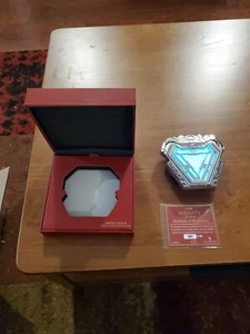 Iron Man Arc Reactor Movie Prop Replica Light Up Pin Infinity Saga 101/500 - Picture 1 of 8