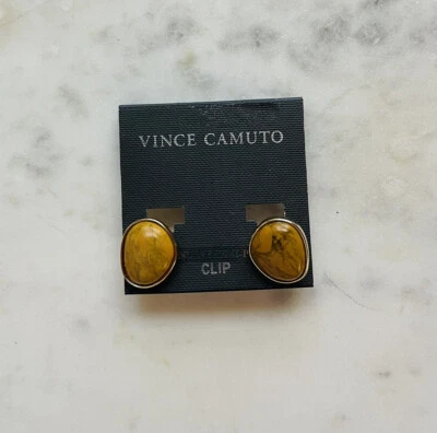 Pendientes de clip VINCE CAMUTO | Tono dorado con piedras semipreciosas genuinas $35 Foto 1 de 2