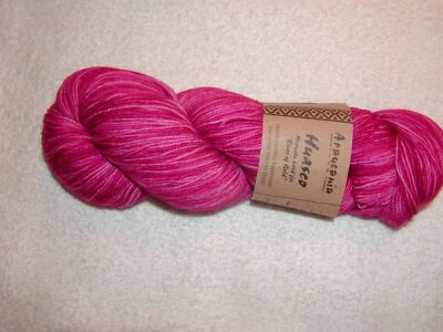 ARAUCANIA HUASCO - 100% peso de encaje merino extra fino - 454 yardas-- #139-BERENJENA Foto 1 de 2