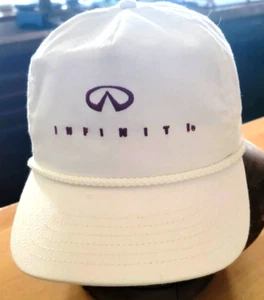 Infiniti Logo bestickt Flexfit Baseball Cap Mütze, weiß, neu - Bild 1 von 4