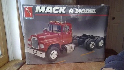 NOS AMT 1:25 Mack R Model Semi Tractor Truck Sealed Model Kit #6129 mfg 1991 - Image 1 of 4
