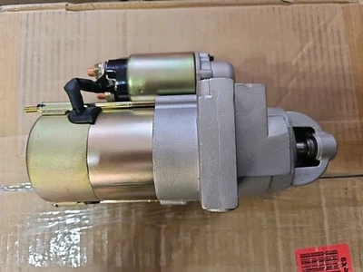 Arranque para camioneta GMC Suburban 1999 GM  Foto 1 de 4