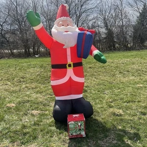 2006 Gemmy 8ft Santa Light Up Christmas Airblown Inflatable Walmart Exclusive - Picture 1 of 8