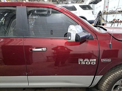 2017 Ram1500 Right Passenger Side Front Door Assembly Color: Red Prv Foto 1 de 4