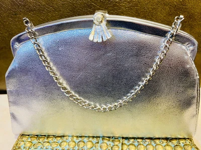 Bolso de noche de cuero plateado para mujer •Vintage• Platino plateado  Foto 1 de 4