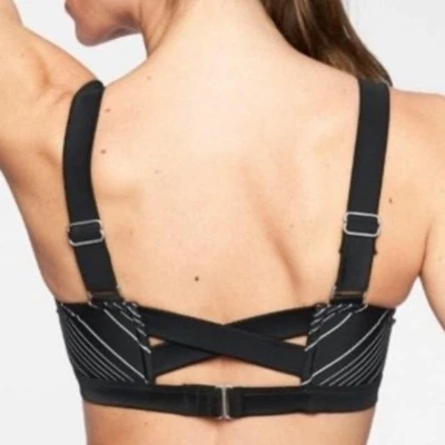 Nuevo sin etiquetas Top de bikini Athleta Swim blanco y negro Bandeau Chevron talla 36D / 36DD Foto 1 de 4