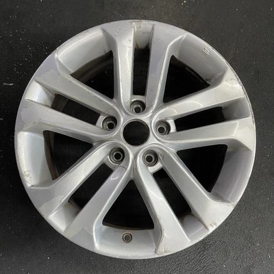 Llanta de fábrica original Nissan Juke OEM 17” 2011-2016 D03001KA2A 62559 Foto 1 de 4