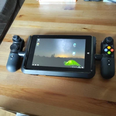 Linx Vision 8" Tablet with Xbox Controller - Black Great Condition  - Image 1 of 4