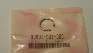 *1EA OEM HONDA 17mm CIRCLIP KICKSHAFT SHAFT PRIMARY GEAR SHAFT 50'S/70'S R2232 - Picture 1 of 1