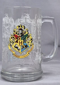 Taza de piedra de vidrio con escudo de Hogwarts Mundo Mágico de Harry Potter Universal Studios - Imagen 1 de 11