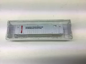 Micro Trains #469 00 162 N scale "CSX/ ex ICSU" 48' rib side shipping container - Picture 1 of 2