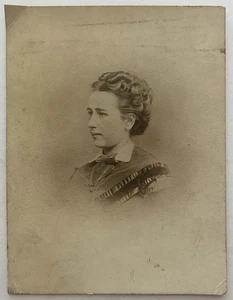 Antique Snapshot Photo of Young Woman, Victorian Era Portrait, c. 1880s - Picture 1 of 2