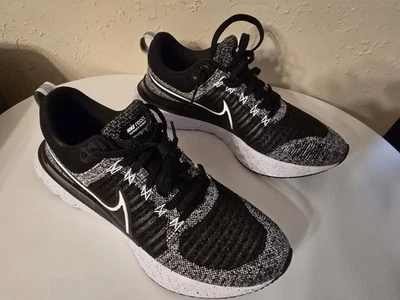 Nike React Infinity Run Flyknit 2 Black/White Men Size 8.5 CT2357-101 New in Box - Image 1 of 4
