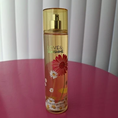 Vaporizador de fragancia fina Bath & Body Works LOVE & SUNSHINE 8 OZ Foto 1 de 2
