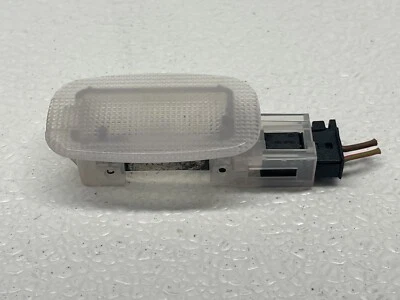 2003-2006 Mercedes-Benz E 500 Instrument Panel Lower Knee Lamp Courtesy Light - Image 1 of 4