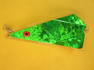 Hot Spot  Flasher Agitator Lure Large -  Red # 099 - Green #085 - Picture 1 of 1