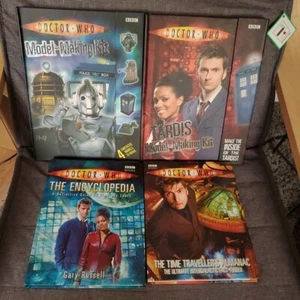 Doctor Who - TARDIS model making kit, four model kit, Encyclopaedia and almanac - Picture 1 of 5