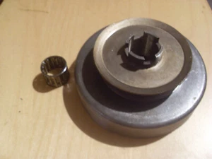 Pignon Husqvarna 3/8" division 181 281 285 288 298 1100 2100 2101 394 395XP - Photo 1 sur 2