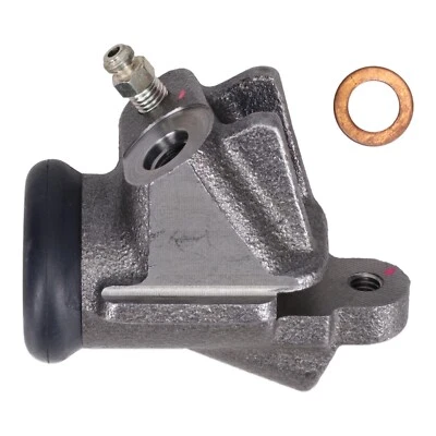 Front Right Upper Wheel Cylinder 1957 Dodge Lancer, 1956-1958 Chrysler - Image 1 of 4