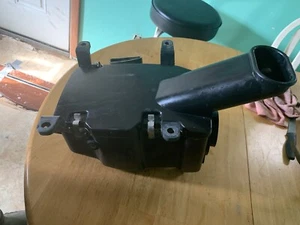 ✅2006 Yamaha Raptor 700 700R ATV Used OEM Air Breather Box With Lid - Picture 1 of 4