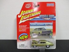 Johnny Lightning - 1966 Dodge Hemi Charger, 1/64 scale.