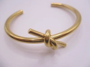 Brazalete minimalista simple brazalete alambre grueso nudo tono oro pulsera 6" 0222 - Imagen 1 de 5