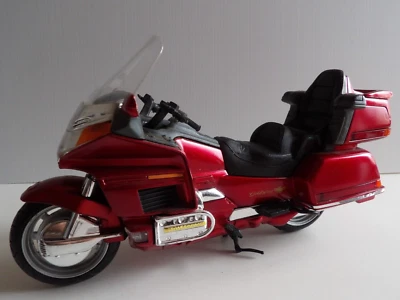 1/12 moto HONDA GOLD WING New- Ray  rouge sans boite - Photo 1/4