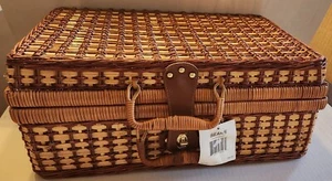 NEW  Old Stock Vintage Sears Wicker 21 Piece Patriotic Picnic Basket - Picture 1 of 4