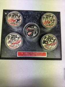 96”-97” plaque Stanley Cup champions Detroit Red Wings five pucks signed in case - Picture 1 of 8