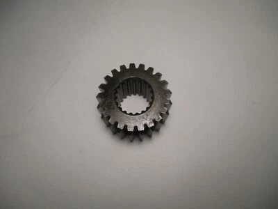 83 HONDA XL200 R PRIMARY DRIVE GEAR SPROCKET 21T - Image 1 of 3