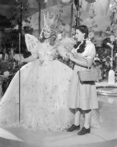 Foto de Judy Garland y Billie Burke del Mago de Oz 8x10 011 - Imagen 1 de 1