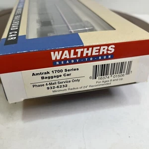 HO Walthers Amtrak Phase IV 4 1700-Baggage Passenger Car (932-6232) [1854] - Picture 1 of 6