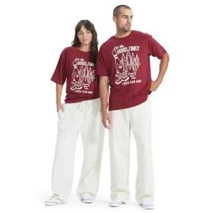 No Boundaries Unisex size M 38-40 Oversized Graphic Tee Color Red Burgundy NWT - Picture 1 of 10