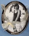 Aaron Brothers Stylized Black 5x7 Inch Oval Photo Frame NOS