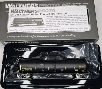 920-100231 Walthers Proto UTLX 23K Tank Car - Image 1 of 4