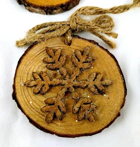 Rústico 3" Rebanada de Madera Copo de Nieve Adorno de Navidad - Vacaciones en Granja - Juego de 6 - Imagen 1 de 9