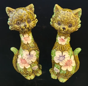 Vintage Tall Cat Kitten Floral Avocado Green Salt Pepper Shakers Made in Japan 9 - Picture 1 of 11
